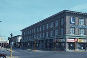 1713 DUNLAP SQ, a Chicago Commercial Style department store, built in Marinette, Wisconsin in 1904.