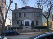 1749 N Prospect Ave, a Neoclassical/Beaux Arts house, built in Milwaukee, Wisconsin in 1876.