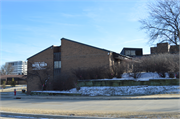 9455 W WATERTOWN PLANK RD, a Contemporary hospital/medical clinic, built in Wauwatosa, Wisconsin in 1973.
