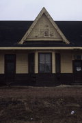 650 HATTIE, a Queen Anne depot, built in Marinette, Wisconsin in 1903.