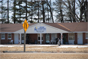 4544 E US HWY 14, a Colonial Revival/Georgian Revival hotel/motel, built in Harmony, Wisconsin in 1961.