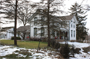 W243 S7575 EVERGREEN DR, a Gabled Ell house, built in Vernon, Wisconsin in 1875.