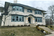 2822 E NEWPORT AVE, a Arts and Crafts house, built in Milwaukee, Wisconsin in 1916.