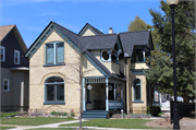 314 Niagara Ave, a Queen Anne house, built in Sheboygan, Wisconsin in 1893.