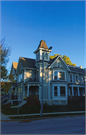 303-305 E LLOYD ST, a Italianate house, built in Milwaukee, Wisconsin in 1882.
