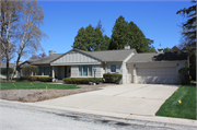 640 SUNSET CIRCLE, a Ranch house, built in Allouez, Wisconsin in 1958.