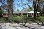 667 SUNSET CIRCLE, a Ranch house, built in Allouez, Wisconsin in 1959.