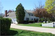 680 SUNSET CIRCLE, a Colonial Revival/Georgian Revival house, built in Allouez, Wisconsin in 1989.
