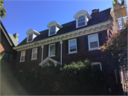 2128 N LAKE DR, a Colonial Revival/Georgian Revival house, built in Milwaukee, Wisconsin in 1906.