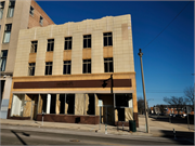 1000 W HISTORIC MITCHELL ST (AKA 1000-1006 W HISTORIC MITCHELL ST), a Art/Streamline Moderne large retail building, built in Milwaukee, Wisconsin in 1939.