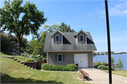 600 Madison St, a American Foursquare house, built in Beaver Dam, Wisconsin in 1913.