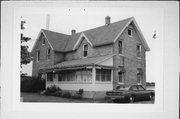 17TH RD AND 17TH CT., SOUTHEAST CORNER, a Gabled Ell house, built in Buffalo, Wisconsin in .