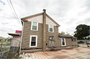 W140 N10385 S FOND DU LAC AVE, a Side Gabled tavern/bar, built in Germantown, Wisconsin in 1870.
