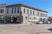 1 E MAIN ST, a Commercial Vernacular retail building, built in Evansville, Wisconsin in 1866.