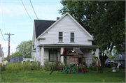 1520 SHERIDAN RD, a Cross Gabled house, built in Kenosha, Wisconsin in 1946.