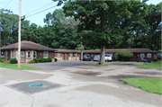 1098 SHERIDAN RD/STATE HIGHWAY 32, a Other Vernacular hotel/motel, built in Somers, Wisconsin in 1947.