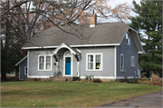 422 E 10th Ave, a Side Gabled house, built in Antigo, Wisconsin in 1920.
