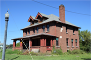 213 Lynn St, a Craftsman house, built in Baraboo, Wisconsin in 1908.