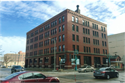 338 N MILWAUKEE ST, a Commercial Vernacular warehouse, built in Milwaukee, Wisconsin in 1907.