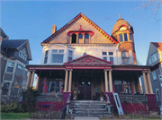 2742 W STATE ST, a Queen Anne house, built in Milwaukee, Wisconsin in 1892.