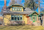 4812 W WASHINGTON BLVD, a Craftsman house, built in Milwaukee, Wisconsin in 1919.