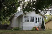 1802 OAKDALE AVE, a Bungalow house, built in Green Bay, Wisconsin in 1947.