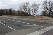 W. Lincoln Avenue over the Kinnickinnic River, a NA (unknown or not a building) bridge, built in Milwaukee, Wisconsin in 1996.