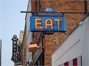 131 S WASHINGTON ST, a Commercial Vernacular small retail building, built in Green Bay, Wisconsin in 1940.