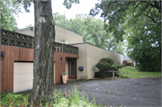 2721 DELAWARE AVE, a Usonian house, built in Racine, Wisconsin in 1956.