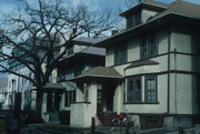 609 Howard Pl, a Prairie School house, built in Madison, Wisconsin in 1914.