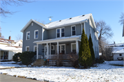 206 N LAWE ST, a Gabled Ell house, built in Appleton, Wisconsin in 1895.