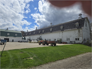 W2609 ABBEY RD, a Astylistic Utilitarian Building barn, built in Brooklyn, Wisconsin in 1916.