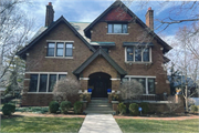 3245 N LAKE DR, a English Revival Styles house, built in Milwaukee, Wisconsin in 1913.