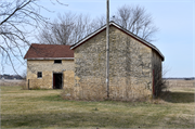 413 N. Tarrant Road , a Gabled Ell barn, built in Harmony, Wisconsin in 1861.