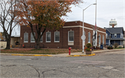 215 N WALNUT ST, a Colonial Revival/Georgian Revival post office, built in Reedsburg, Wisconsin in 1937.