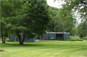 N 61 W 15801 EDGEMONT, a International Style house, built in Menomonee Falls, Wisconsin in 1958.