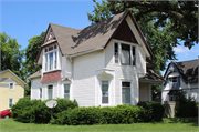 701 E WALWORTH AVE, a Queen Anne house, built in Delavan, Wisconsin in 1887.