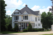 817 RACINE ST, a Queen Anne house, built in Delavan, Wisconsin in 1895.