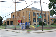 108 W NEW YORK AVE, a Art Deco school – elem/middle/jr high/high, built in Oshkosh, Wisconsin in 1902.