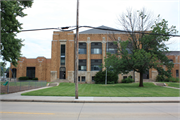 108 W NEW YORK AVE, a Art Deco school – elem/middle/jr high/high, built in Oshkosh, Wisconsin in 1902.