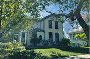 2136 E ESTES ST (A.K.A. 2795 S SHORE DR), a Italianate house, built in Milwaukee, Wisconsin in 1880.