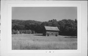 COUNTY S, NORTH SIDE, .4 MILE WEST OF 11TH LANE, a Astylistic Utilitarian Building Agricultural - outbuilding, built in New Lyme, Wisconsin in .