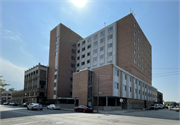 2711 W WELLS ST, a Commercial Vernacular hospital/medical clinic, built in Milwaukee, Wisconsin in 1928.