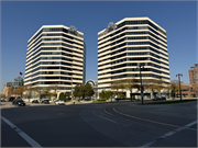 330 E KILBOURN AVE, a Late-Modern large office building, built in Milwaukee, Wisconsin in 1982.