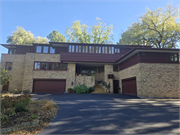 Philip H & Margaret Gray Jr House, a Building.