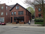 708 E JOHNSON ST, a Commercial Vernacular apartment/condominium, built in Madison, Wisconsin in 1923.