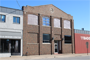 1801 West Ave S, a Astylistic Utilitarian Building industrial bldg/manufacturing facility, built in La Crosse, Wisconsin in 1903.
