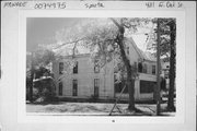 421 E OAK ST, a Queen Anne house, built in Sparta, Wisconsin in 1876.