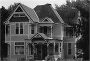 Olfson, Peter and Jessie, House, a Building.