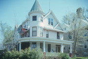 125 E GILMAN ST, a Queen Anne house, built in Madison, Wisconsin in 1883.